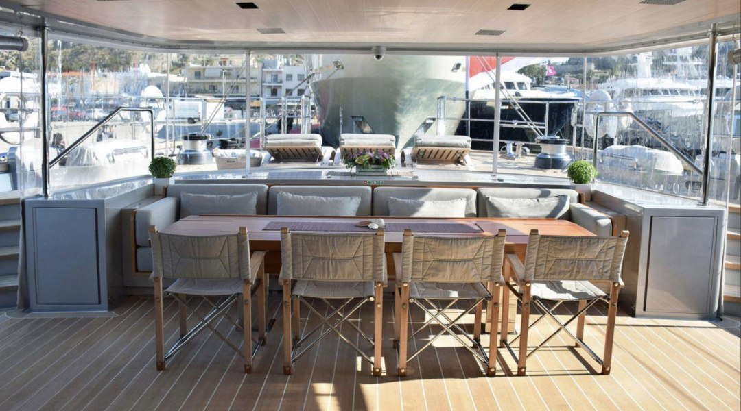 Durukos Yachts Barracuda Valetta_aft dining2