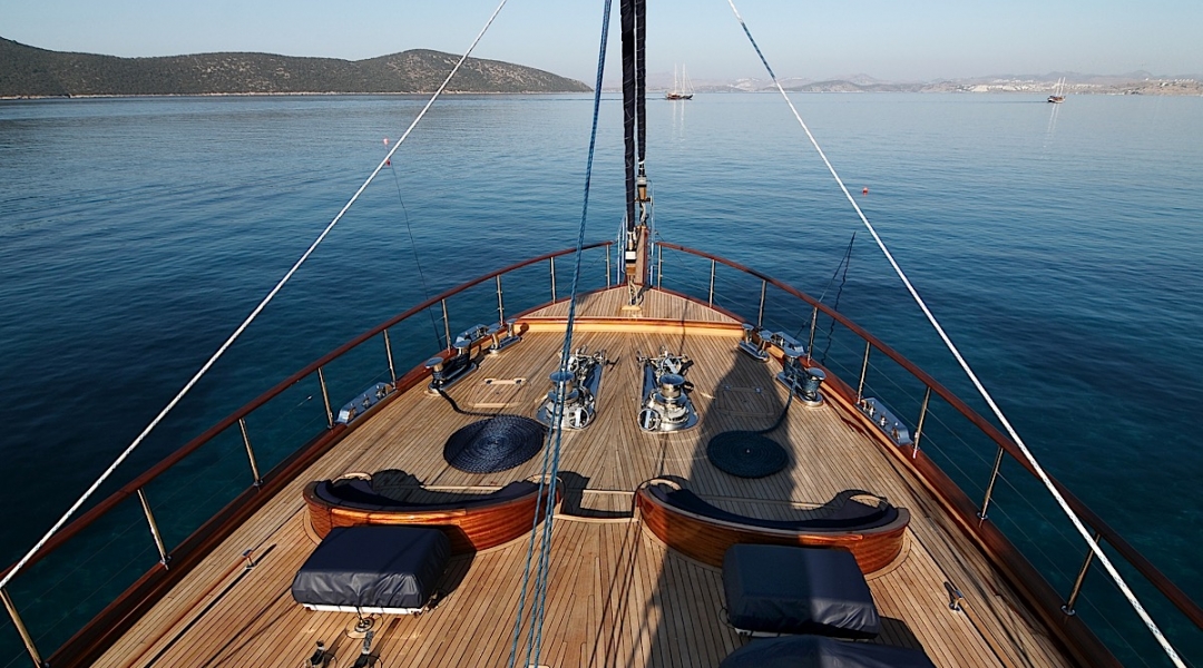 Durukos Yachts Clear Eyes_stern