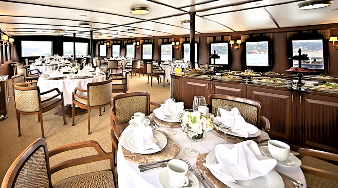 Motoryacht-Halas_10