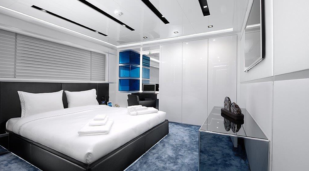 Motoryacht-Serenitas_16