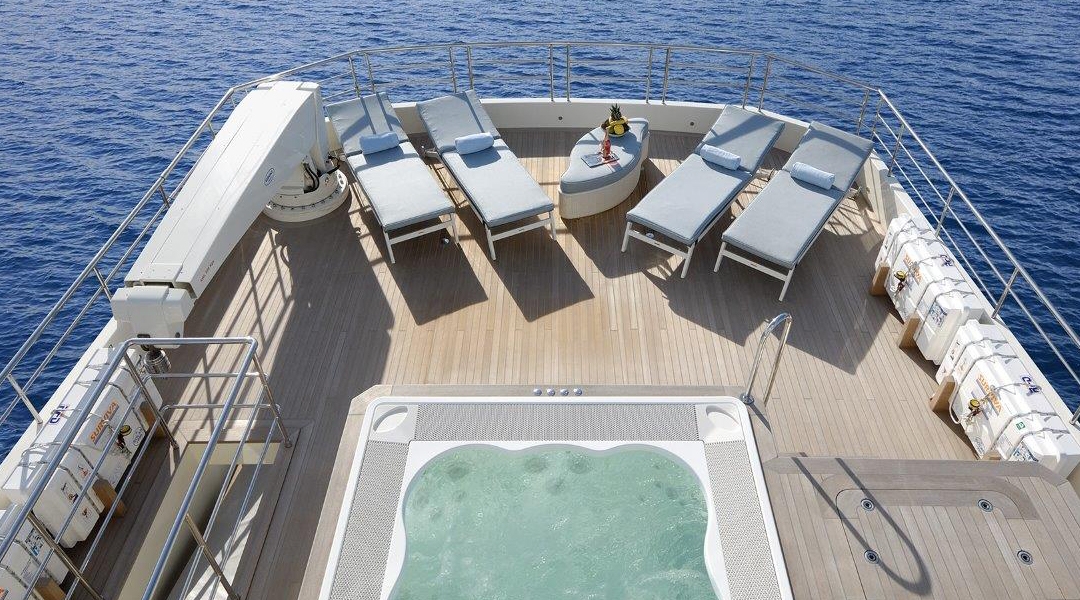Motoryacht-Serenitas_22