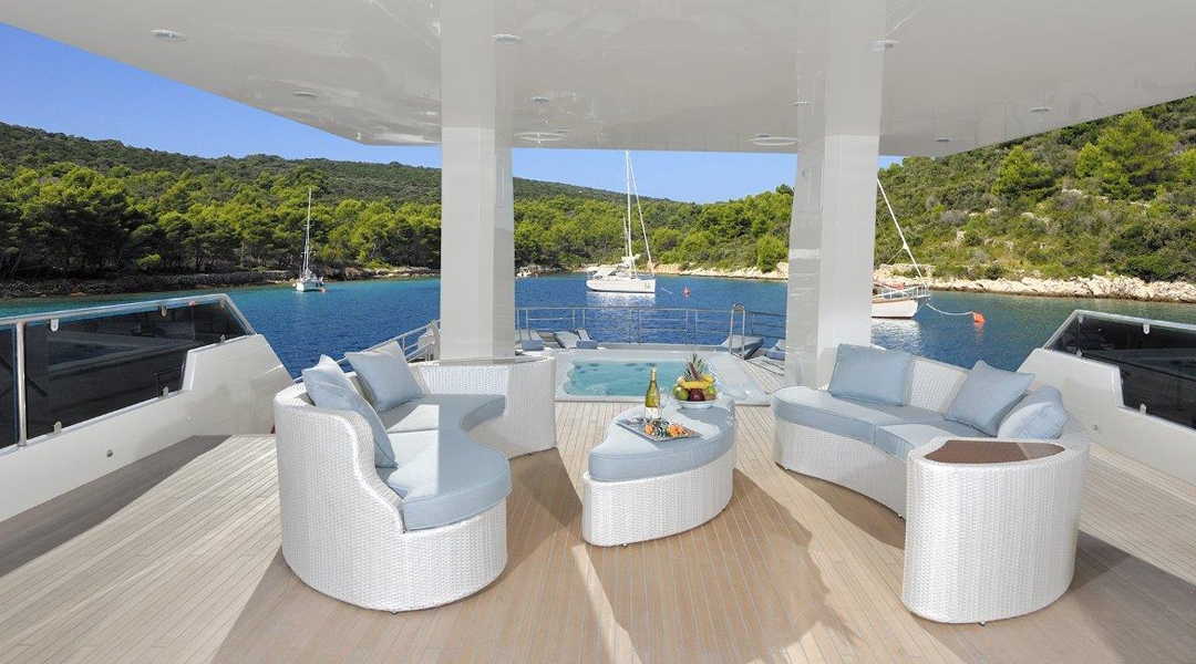 Motoryacht-Serenitas_23