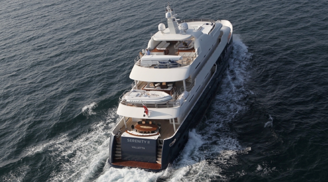Motoryacht-Serenity_1