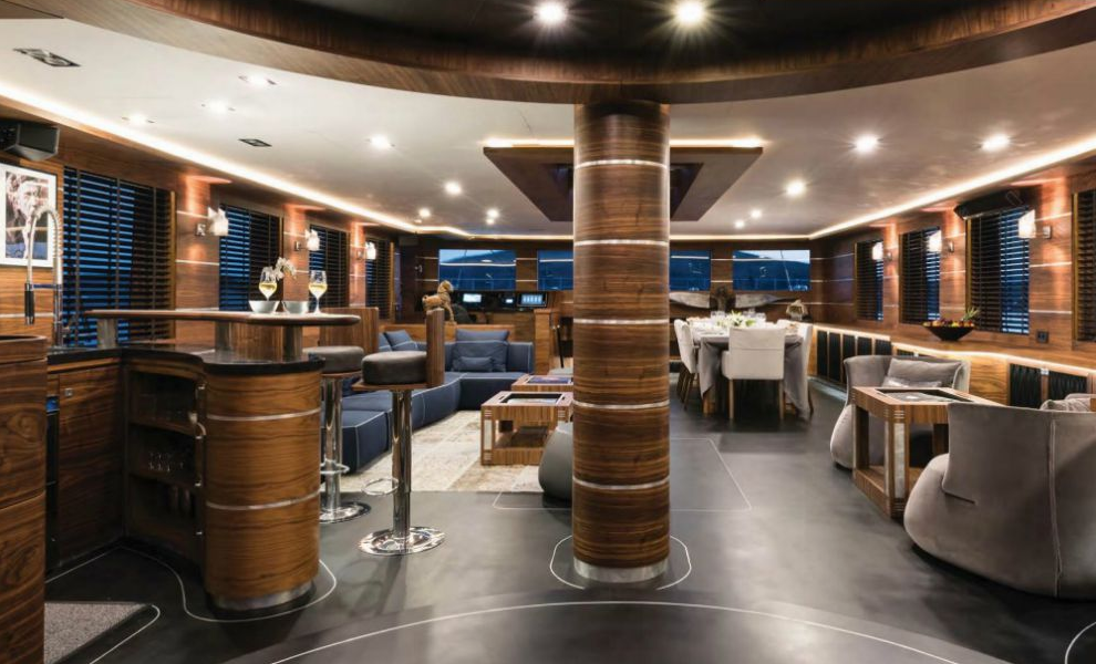 Super Sailing Yacht Rox Star_salon