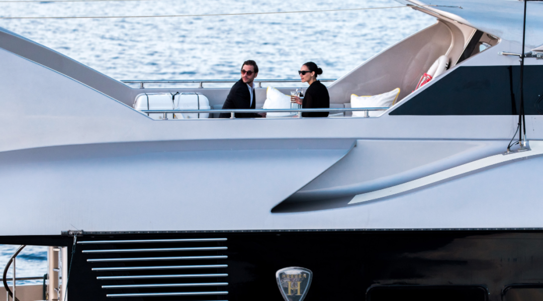 Durukos Motoryacht in Greece Pandion_30