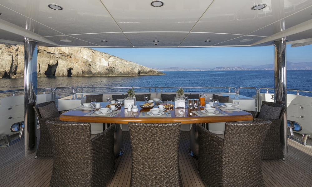 Motor Yacht RINI V_12