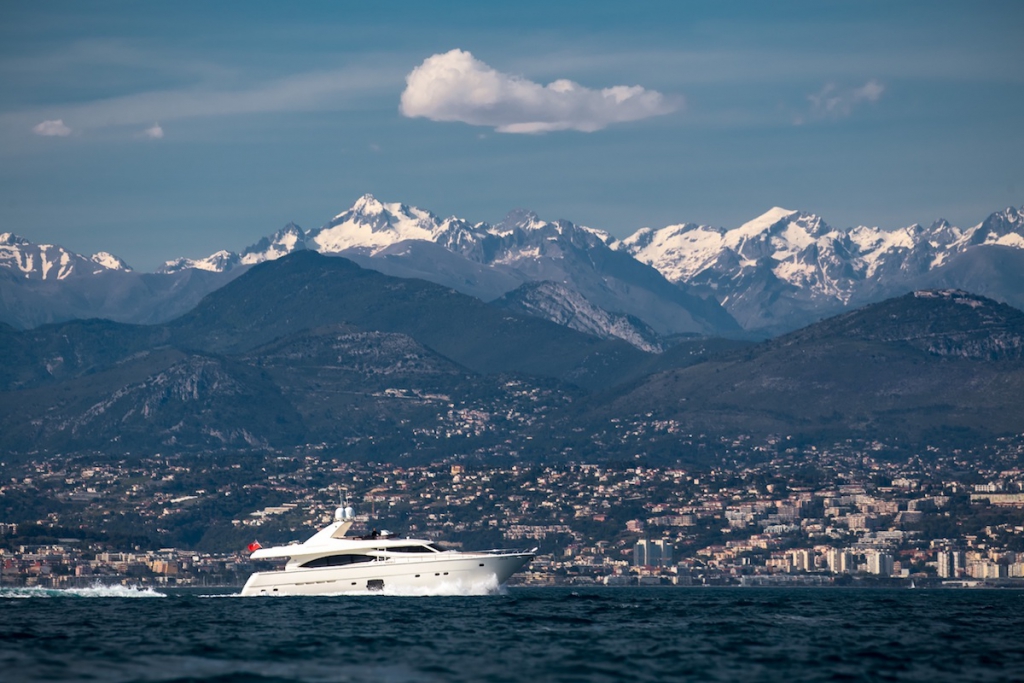 Motor Yacht in Greece Piola_5