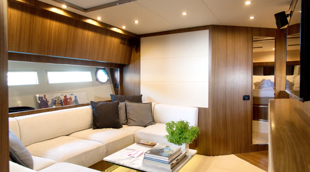 Greek Motor Yacht W_11