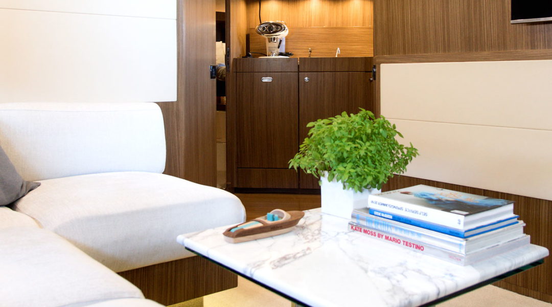 Greek Motor Yacht W_12