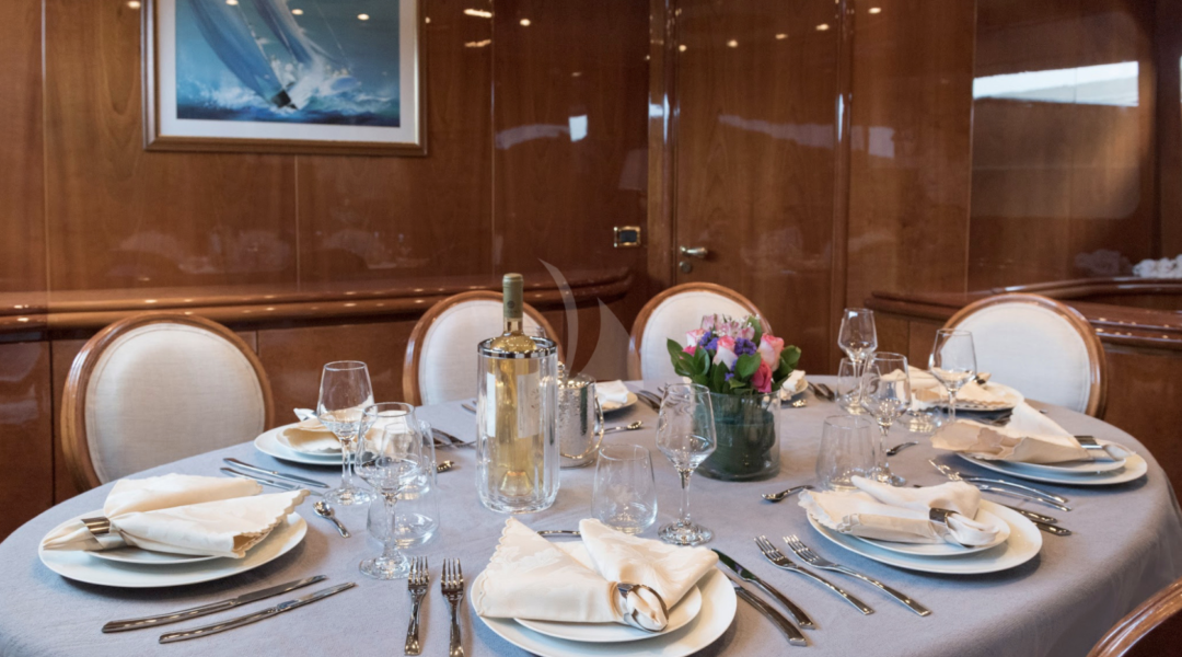 Motor Yacht Sugar_15